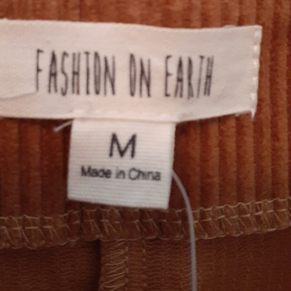 NWT Fashion On Earth Tan Corduroy Zip Front Mini Skirt size M - Picture 5 of 7